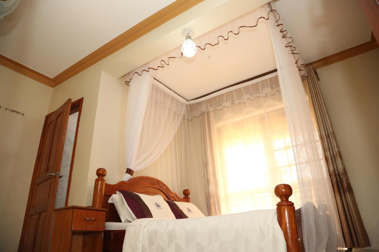 Harts Motel カンパラ エクステリア 写真
